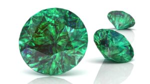 the chemical formula for an emerald is be3al2(sio3)6. an emerald can be described as