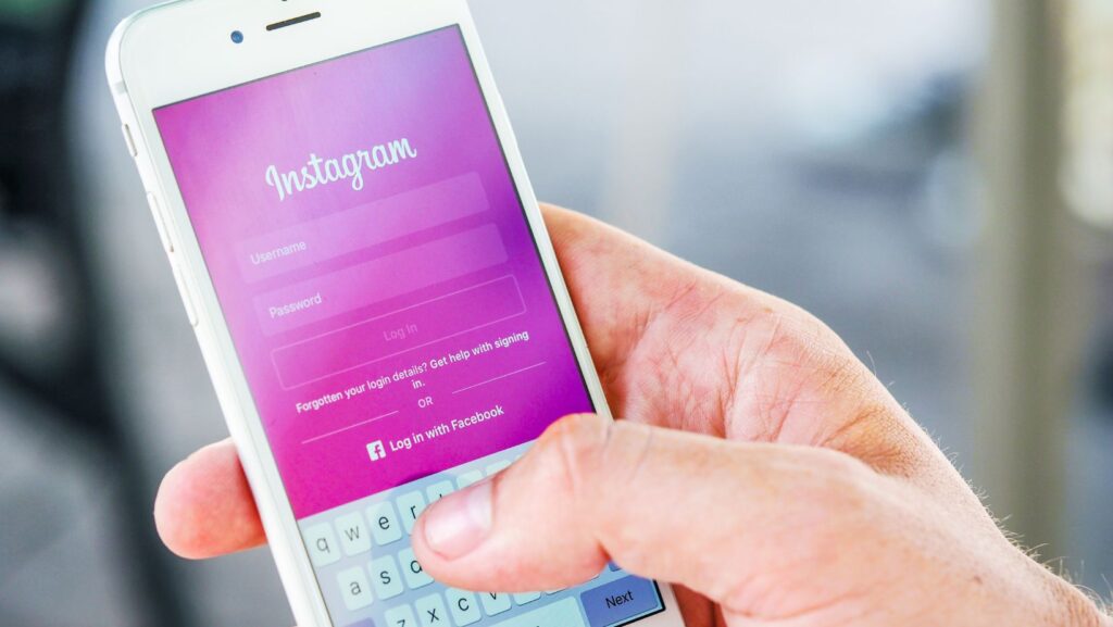 how to see someone's private instagram if they blocked you