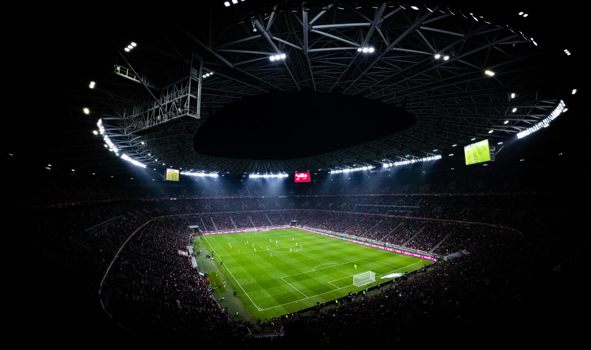 Algorithms in the Arena: How Advanced Data Analytics Formed the Ultimate Sports Bettor
